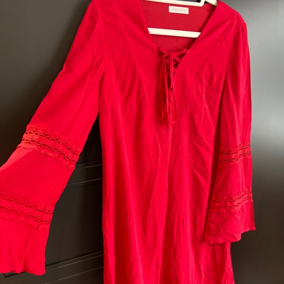 ❗️3/$15❗️ 1. State Bell Sleeve Dress - Picture 2 of 6